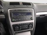 Škoda Octavia (2011) Elegance 1.9 TDI, Tempomat - náhled 12