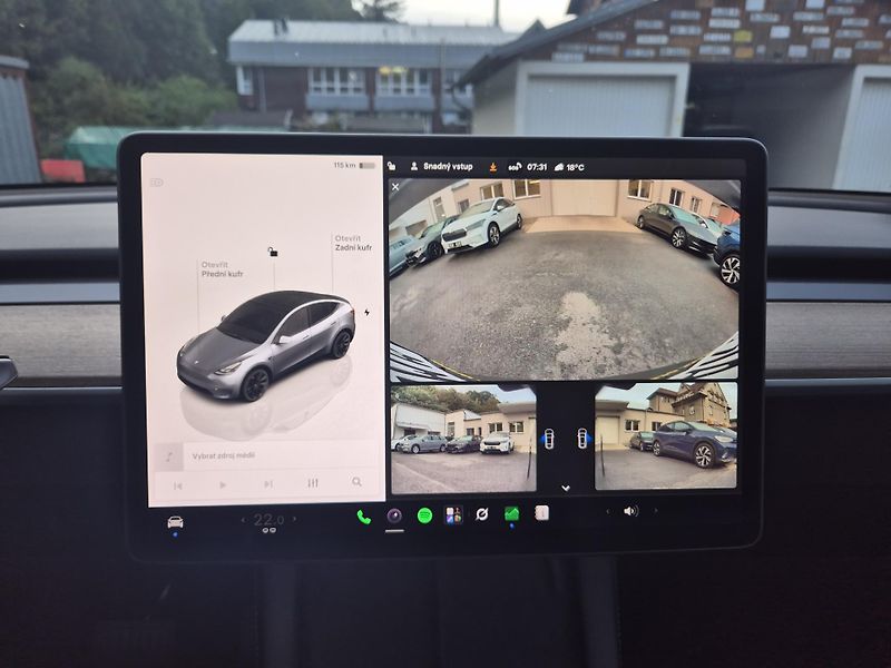 Tesla Model Y LONG RANGE DUAL MOTOR 95,0% - fotka 33 z 49