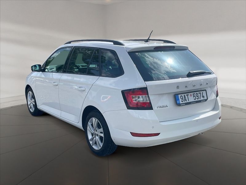 Škoda Fabia 1,0 TSI 70 Ambition - fotka 4 z 11