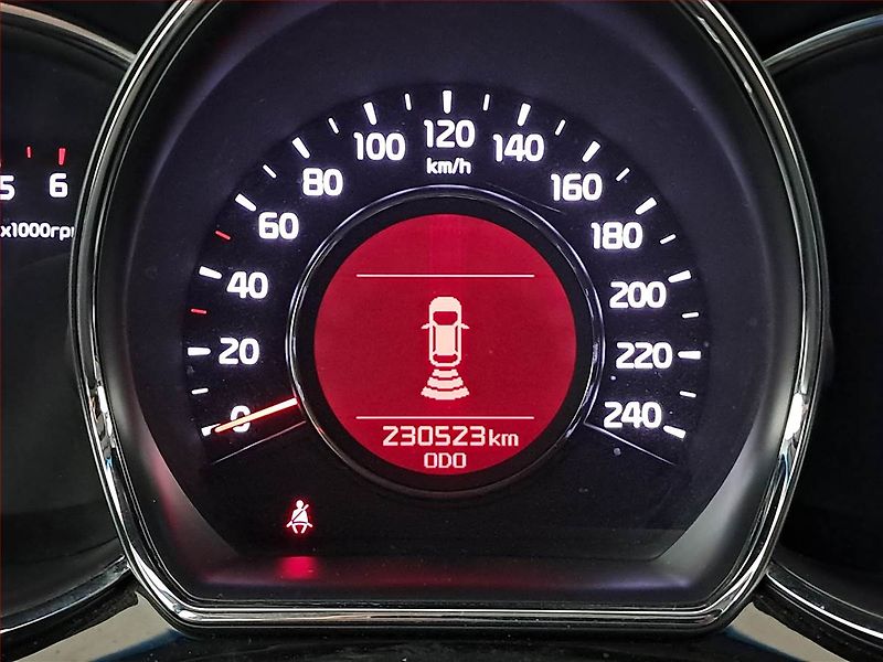 Kia Ceed (2014) 1.6 CRDi, ČR,1.maj, Tempomat - fotka 13 z 17
