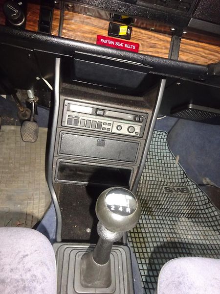 Saab 99 (1984) 99 GL 2.0 5 SPEED - fotka 8 z 18