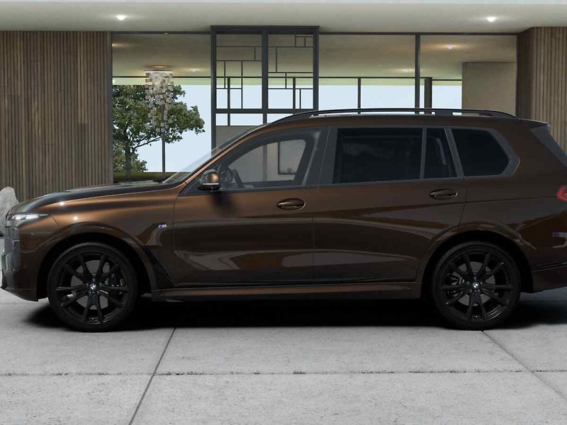 BMW X7 (2026) - fotka 2 z 10