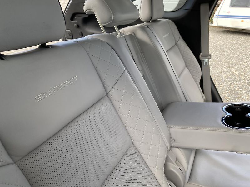 Jeep Grand Cherokee 3.0CRDi 4x4 SUMMIT EXTRA FULL! - fotka 130 z 181