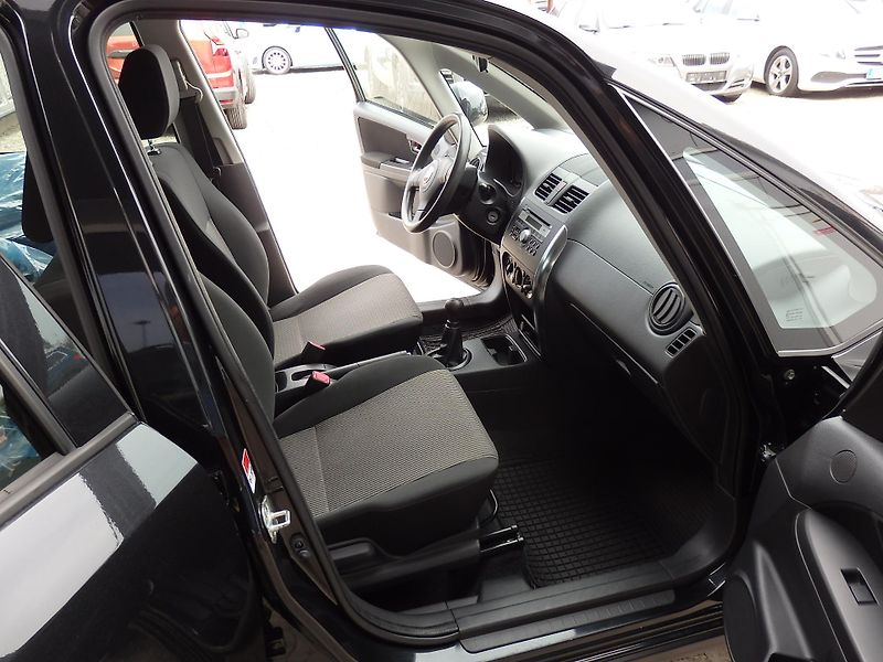 Fiat Sedici 1.6 16V 4x4, ABS - fotka 11 z 19