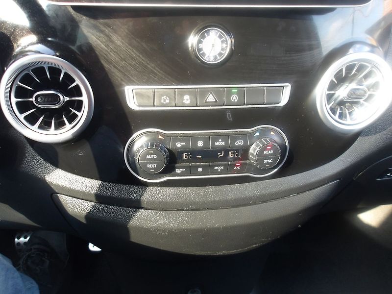 Mercedes-Benz Vito 2,2CDi EXTRA LONG ! AUTOMAT ! - fotka 34 z 35