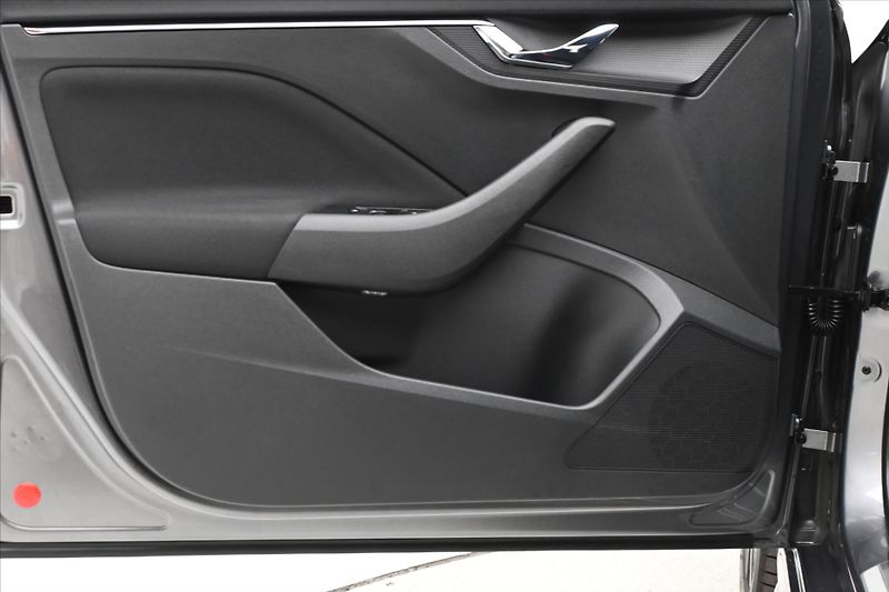 Škoda Kamiq 1,0 TSI 81 kW MONTE CARLO Záru - fotka 24 z 30