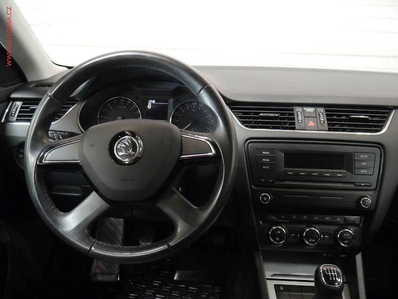 Škoda Octavia (2013) 2.0 TDi, 1.maj,ČR, servis - fotka 11 z 16