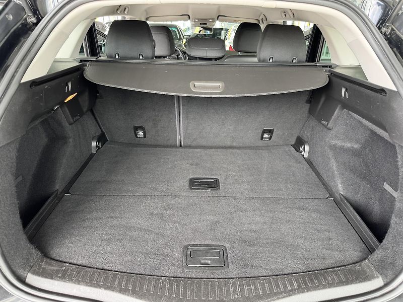 Renault Mégane 1,2TCe 96kW*Tempomat*LED*Navi - fotka 32 z 34