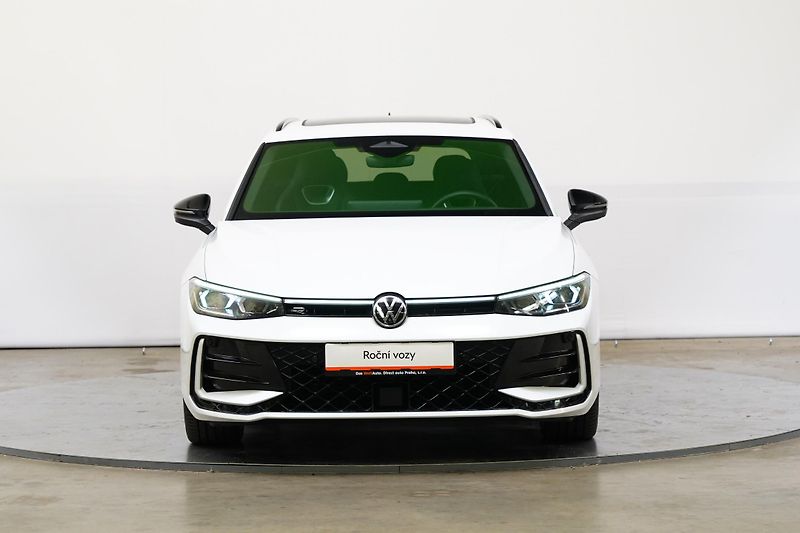 Volkswagen Passat - fotka 4 z 24