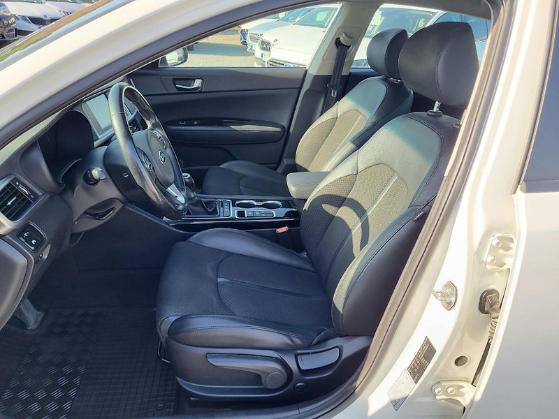 Kia Optima 1.7 CRDi 16V 104kW EXCLUSIVE - fotka 7 z 44