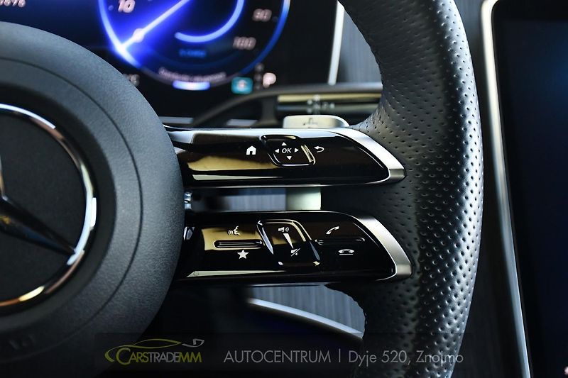 Mercedes-Benz EQE 350 AMG 4MATIC PANORAMA  - fotka 27 z 55