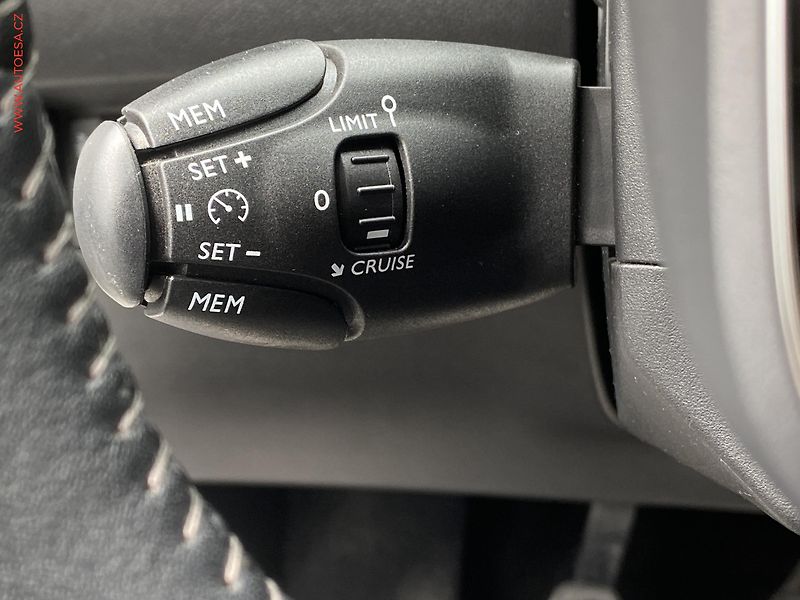 Peugeot 208 (2020) 1.2PT, Allure, panor - fotka 13 z 17