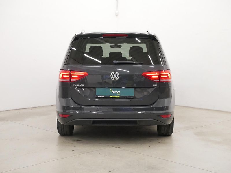 Volkswagen Touran - fotka 6 z 26
