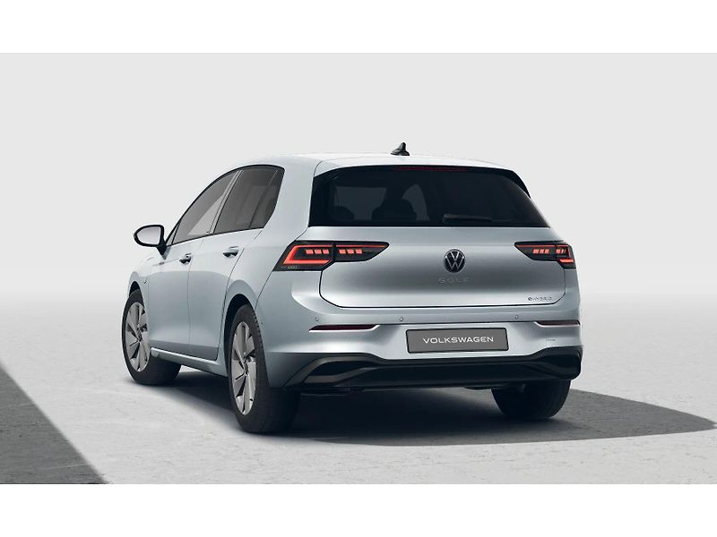 Volkswagen Golf (2025) Hatchback - fotka 3 z 4