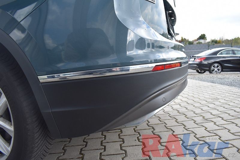 Volkswagen Tiguan Allspace (2021) Highline 2,0 TSI 4Motion,7míst - fotka 32 z 33