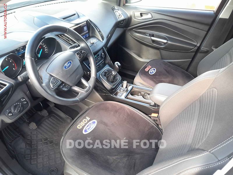 Ford Kuga (2019) 1.5EB, servis.kniha - fotka 3 z 3