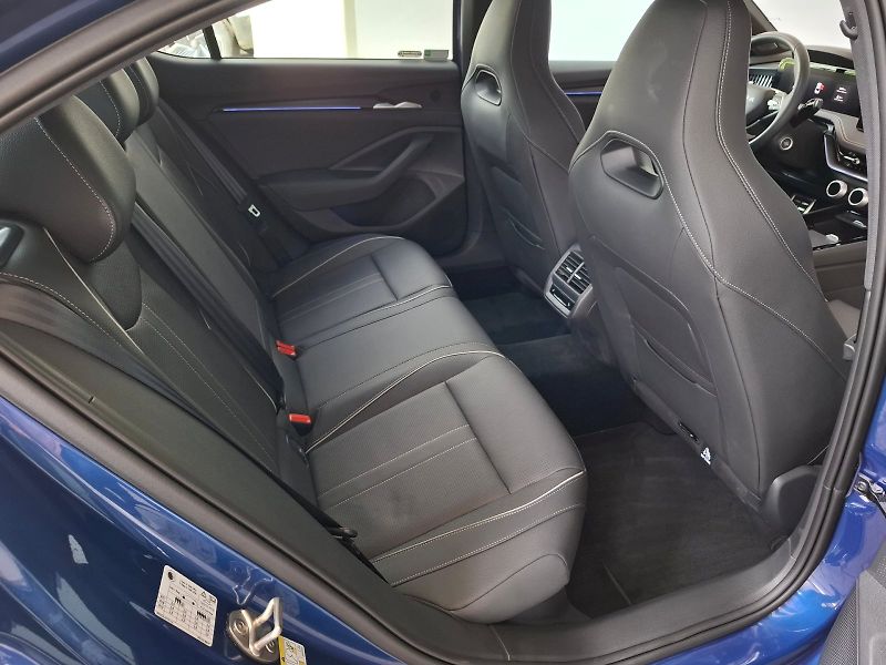 Škoda Superb (2025) SPORTLINE TS 195/2.0 A7A - fotka 28 z 31