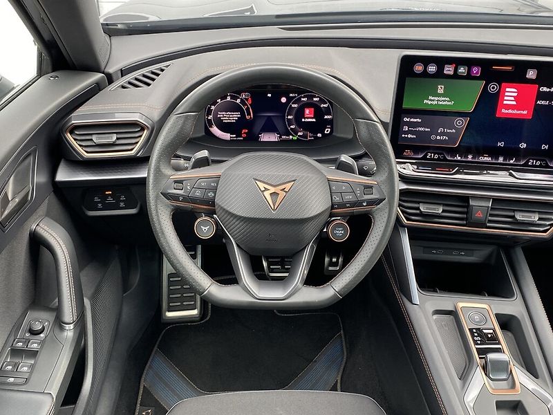 Cupra Formentor 1,5 E-TSI 110 kW DSG - fotka 8 z 26