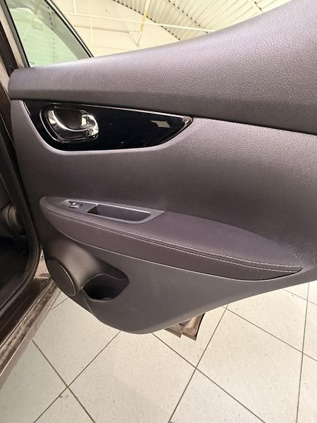 Nissan Qashqai 1,3 - fotka 24 z 29