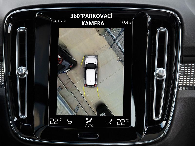 Volvo XC90 PLUS BRIGHT, B5 AWD, 173+10 kW - fotka 31 z 33
