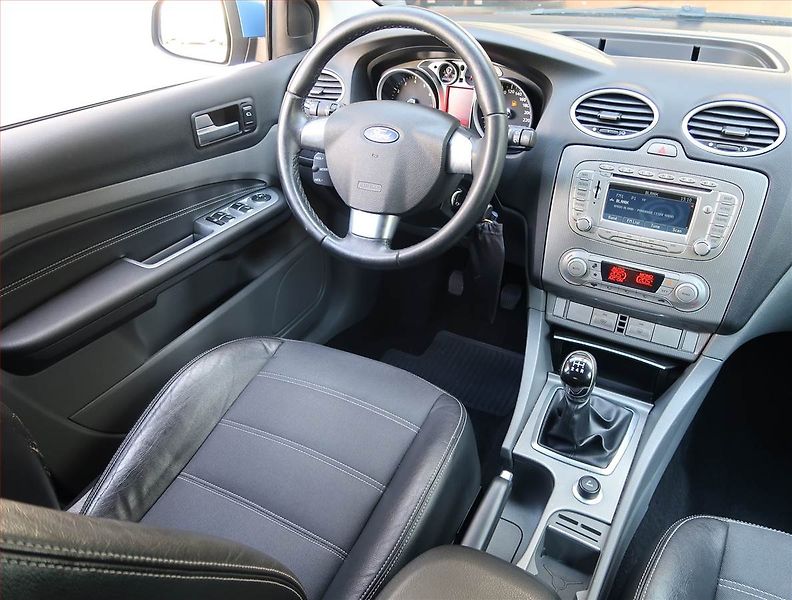 Ford Focus (2008) 1.8 16V, po STK, udržované - fotka 7 z 17