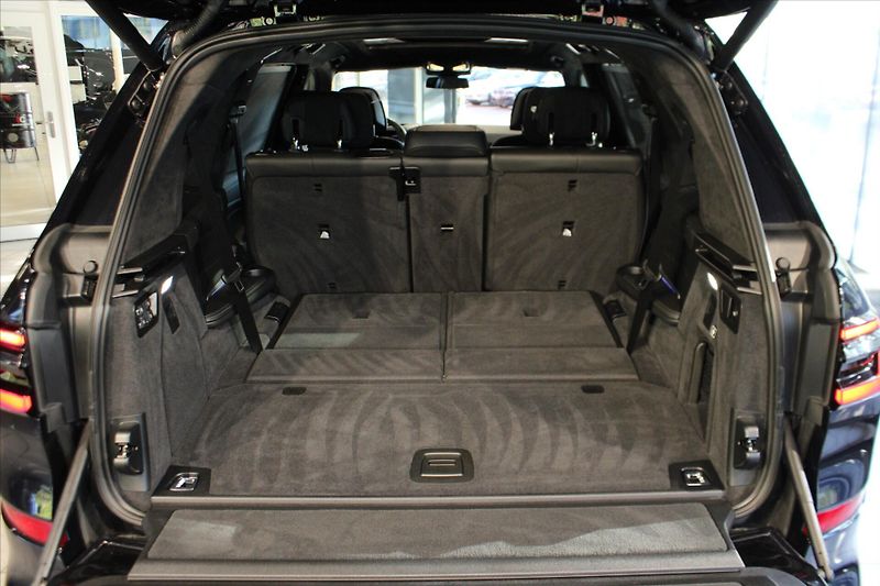 BMW X7 xDrive40d M Sport Pro ExeDrPro - fotka 39 z 44