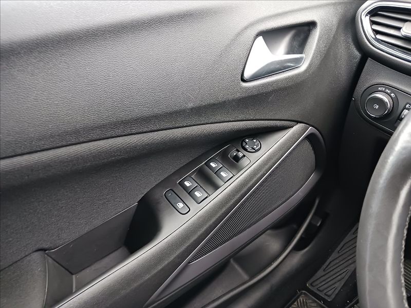 Opel Crossland 1,2 T COOL, 1 MAJITEL  nové ČR - fotka 22 z 28