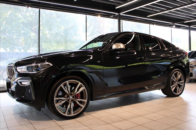 BMW X6 M50i xDrive adLED/360°/H&K - fotka 3 z 47