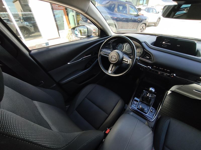 Mazda CX-30 2022 ČR 2.0 Skyactiv 137kW GT+ - fotka 7 z 36