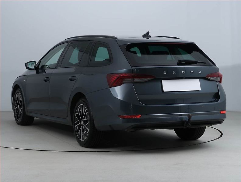 Škoda Octavia (2021) 2.0 TDI, Navi, Tempomat - fotka 4 z 23