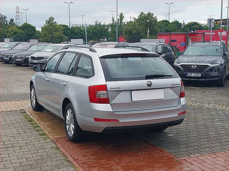Škoda Octavia (2016) Ambition 1.6 TDI, Tempomat - fotka 4 z 12