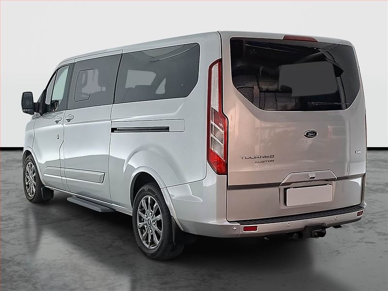 Ford Tourneo Custom (2018) Titanium 2.0 EcoBlue, DPH - fotka 4 z 21