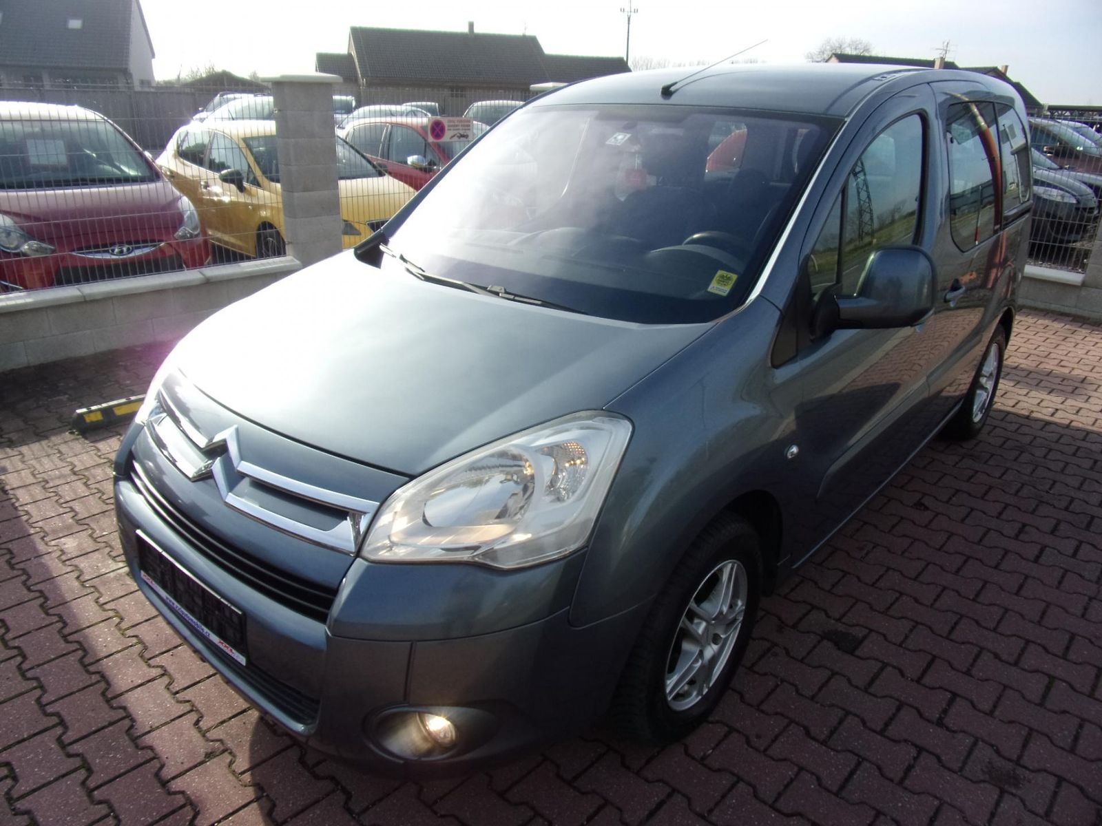 Citroën Berlingo 1,6i KLIMA VÝHŘEV 