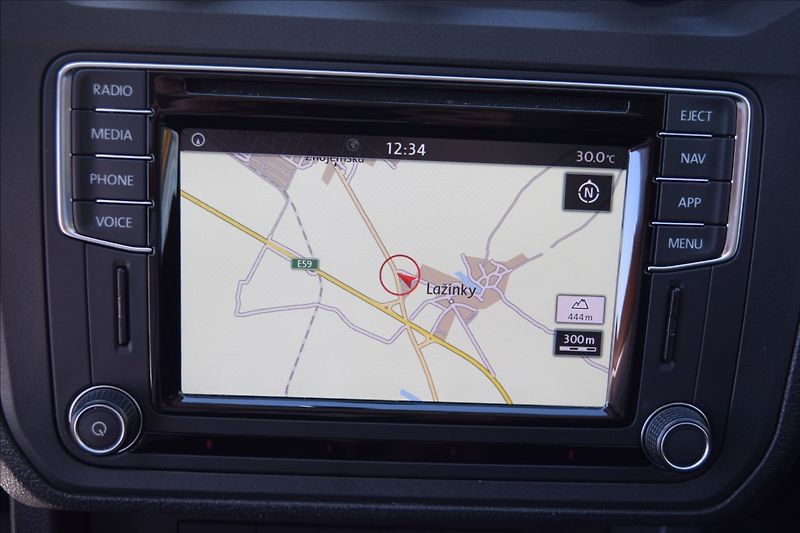 Volkswagen Caddy 2,0 TDI 75KW ODPOČET 2XPNEU - fotka 44 z 50