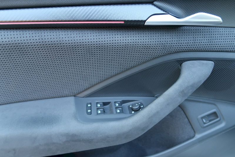 Škoda Superb (2025) Combi SportLine  2,0 TSi/ 150 - fotka 17 z 32