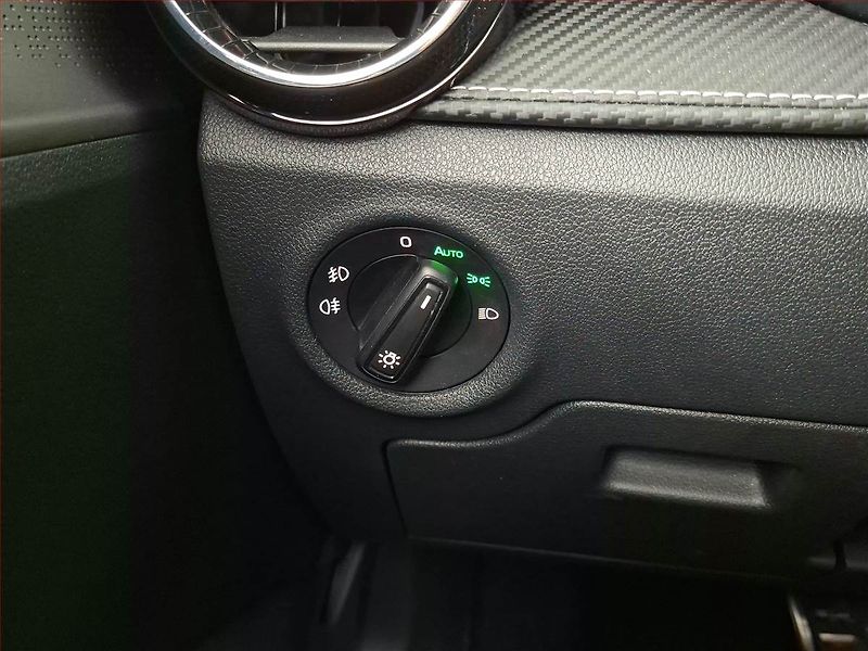 Škoda Fabia (2026) 1.0 TSI, Monte Carlo, FullLed - fotka 20 z 22