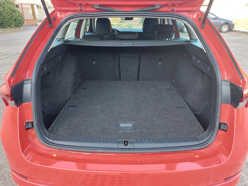 Škoda Octavia 2,0 TDi 85kw Ambition Plus - fotka 15 z 16