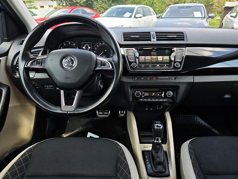 Škoda Fabia DSG 1.2TSI 81KW XENON PANORAMA - fotka 21 z 27