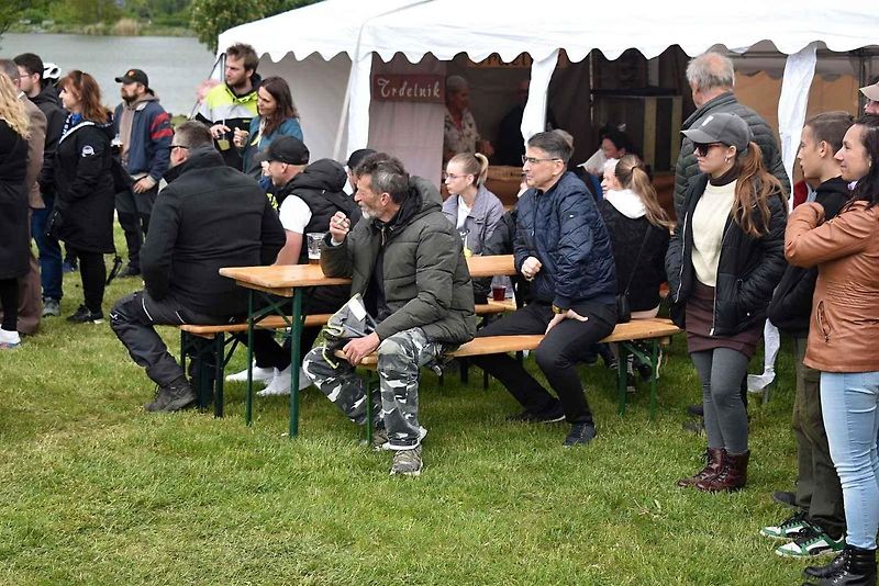 Ve Varnsdorfu se potkali majitelé několika desítek automobilových veteránů.