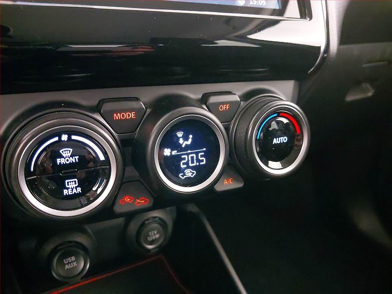 Suzuki Swift (2020) 1.2 SHVS, 4X4, Serv.kniha - fotka 16 z 22