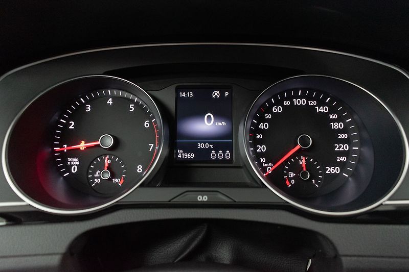 Volkswagen Passat 1.5 TSI DSG*BUSINESS*DPH*ČR 1M - fotka 20 z 40