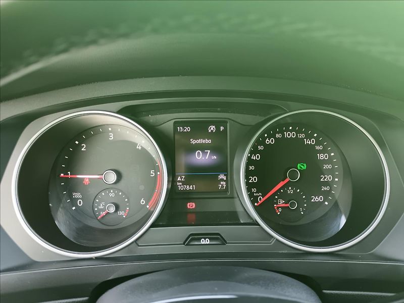 Volkswagen Tiguan Allspace 2,0 ALLSPACE TDi 110kW DSG ACC - fotka 19 z 40