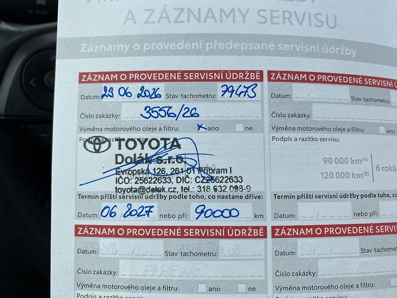 Toyota RAV4 2.5HSD, ČR, Selection, 4x4 - fotka 17 z 18