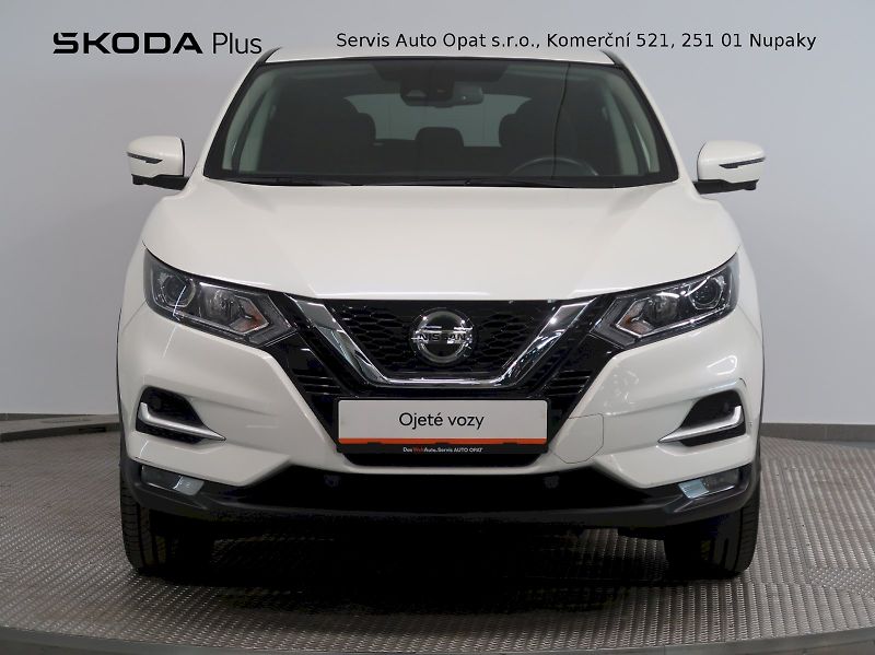 Nissan Qashqai (2021) 1.3DiG-T 103KW TAŽNÉ 360*CAMER - fotka 4 z 33