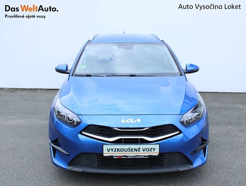 Kia Ceed (2022) 1.5 T-GDI TOP 117kW LED manuál - fotka 4 z 30