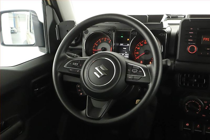 Suzuki Jimny (2023) 1.5 AllGrip - fotka 7 z 11