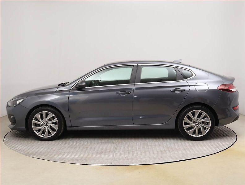 Hyundai i30 (2019) 1.4 T-GDI, Automat, Serv.kniha - fotka 3 z 21