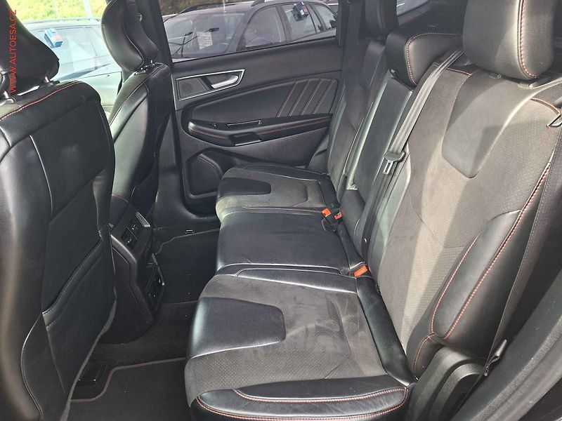 Ford Edge (2019) 2.0TDCi 4x4, 1.maj, AT, LED - fotka 10 z 24