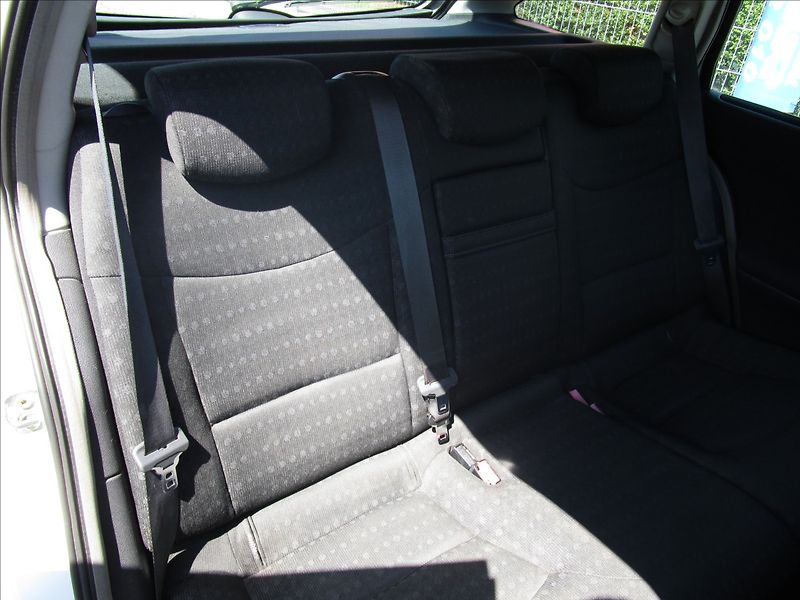 Renault Laguna Grandtour 1.9dCi, aut Klima - fotka 23 z 40