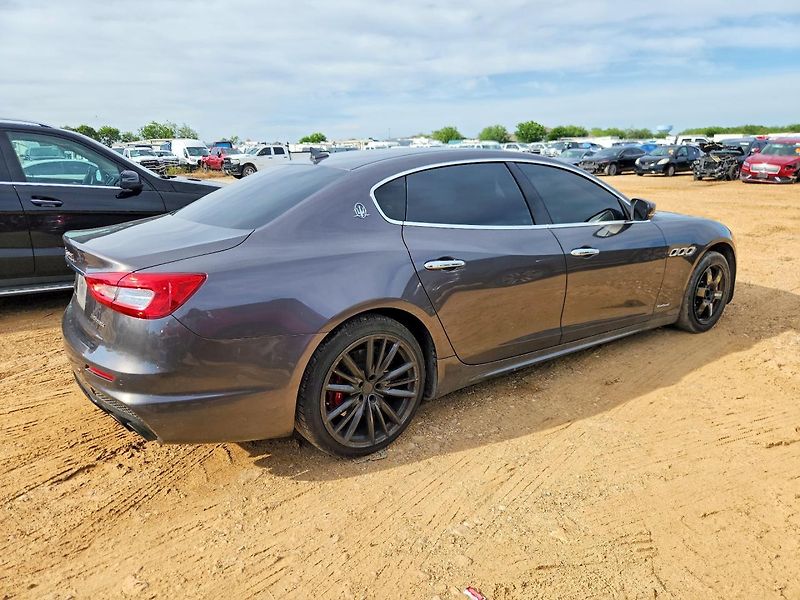 Maserati Quattroporte (2019) S - fotka 4 z 11